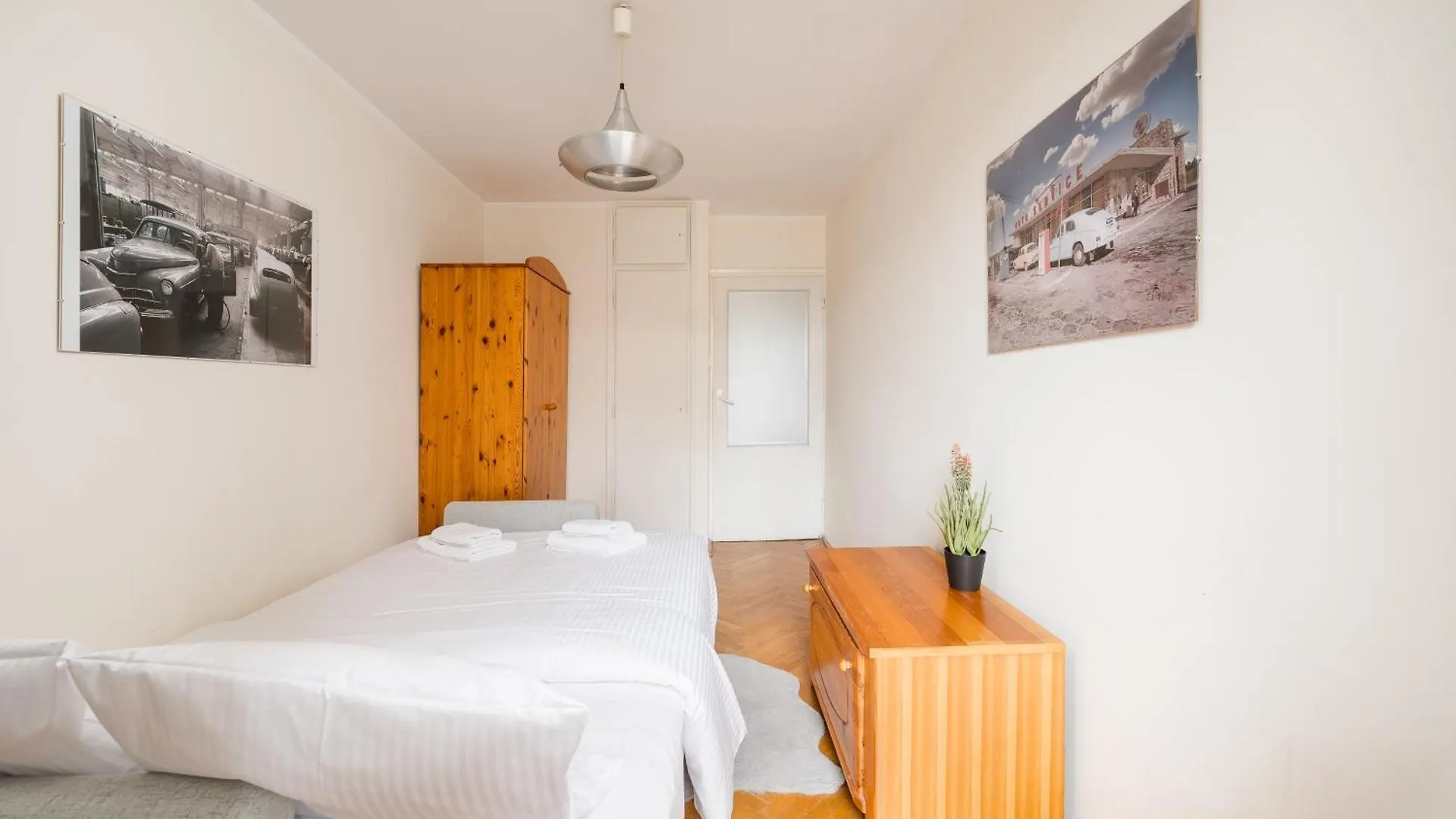 Saska Kepa Charming Apartment Warsaw